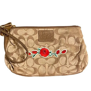 Coach Wristlet Large
